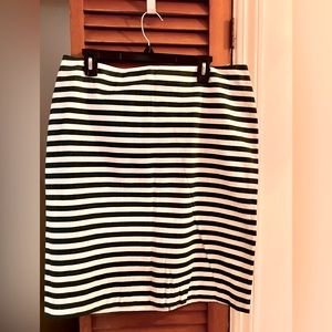 NWT TALBOTS 100% Cotton Skirt. Forest Green and Ivory Stripe Size 12